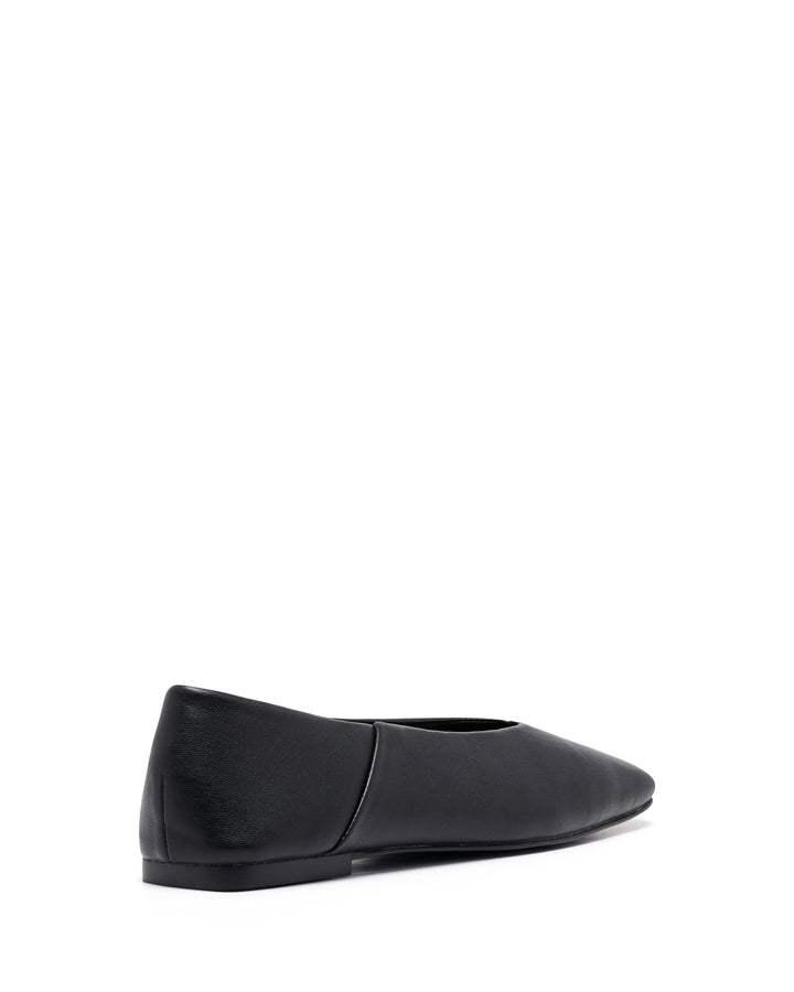 Gaia Ballet Flat Black