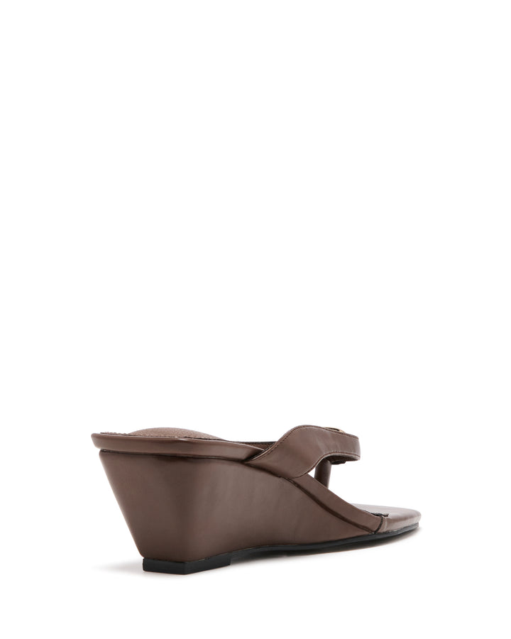 Slant Wedge Chocolate *PRE ORDER DUE FOR DISPATCH 15-30 DEC*