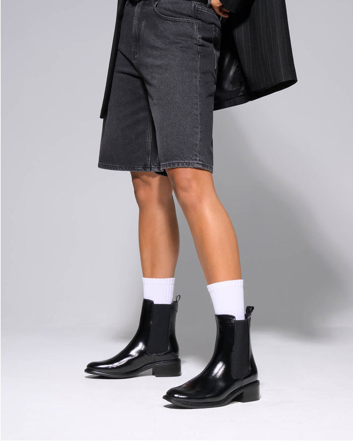 Stable Ankle Boot Black Crinkle Patent