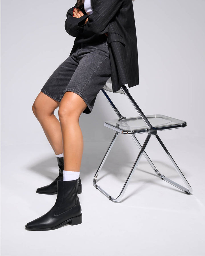 Barn Ankle Boot Black