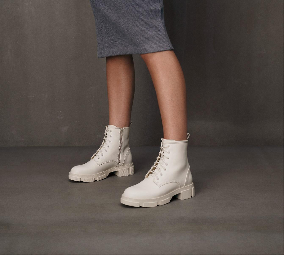 How to Style Chunky Boots - Therapy Shoes