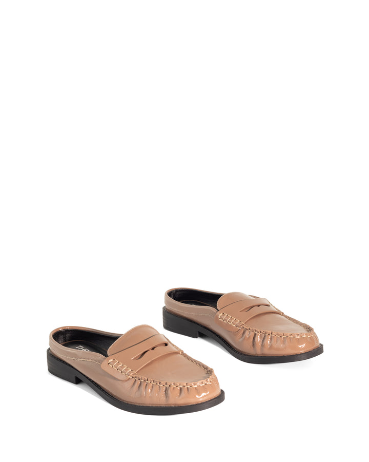 Atticus Loafer Mule Mocha Crinkled Patent
