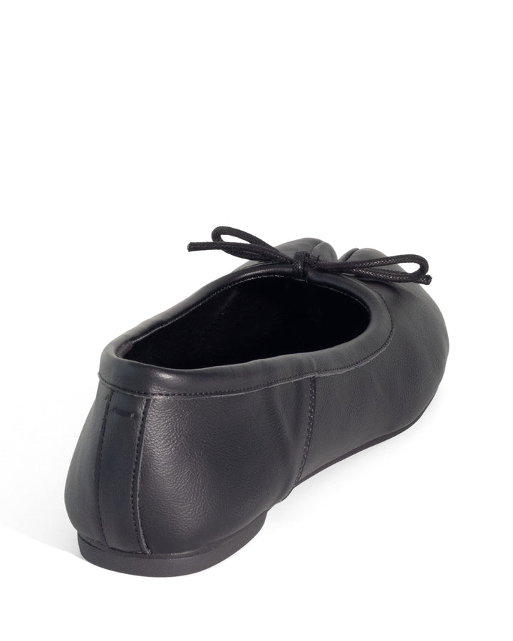Hoshi Ballet Flat Black