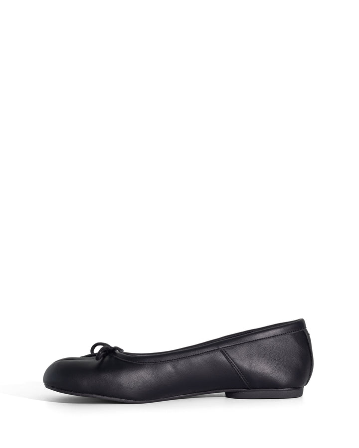 Hoshi Ballet Flat Black