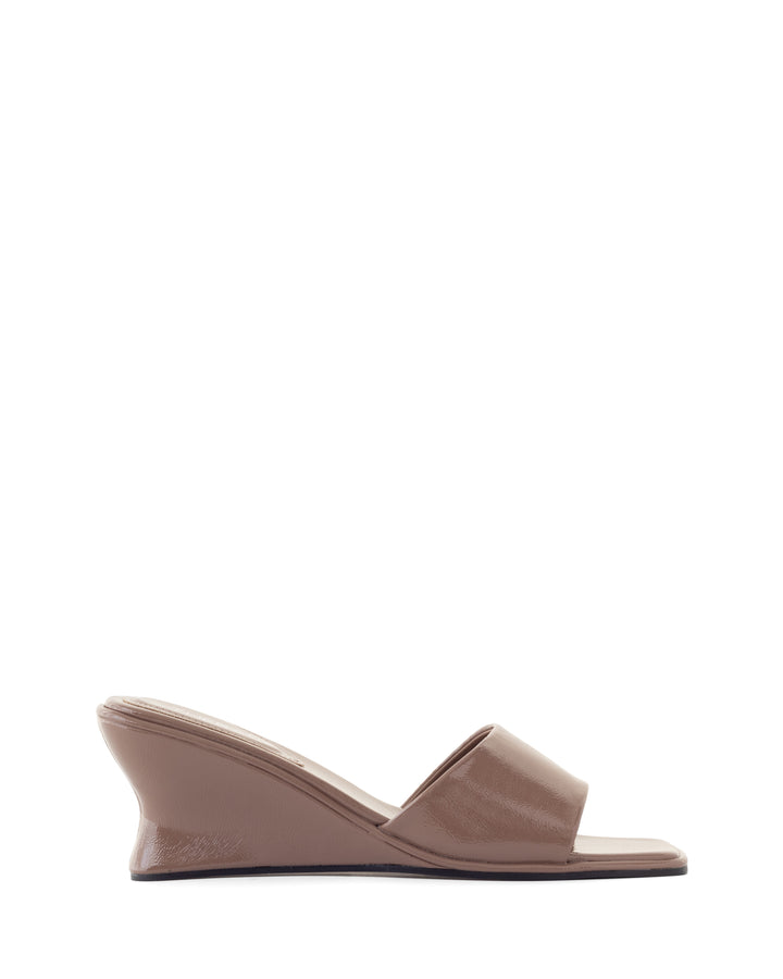 Lafayette Wedge Mocha Crinkled Patent