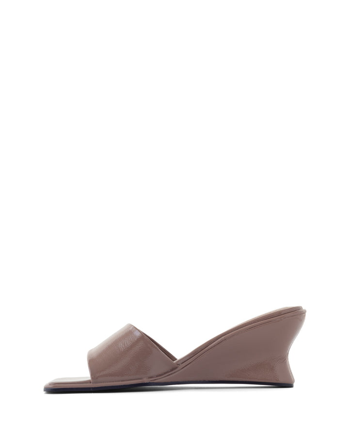 Lafayette Wedge Mocha Crinkled Patent