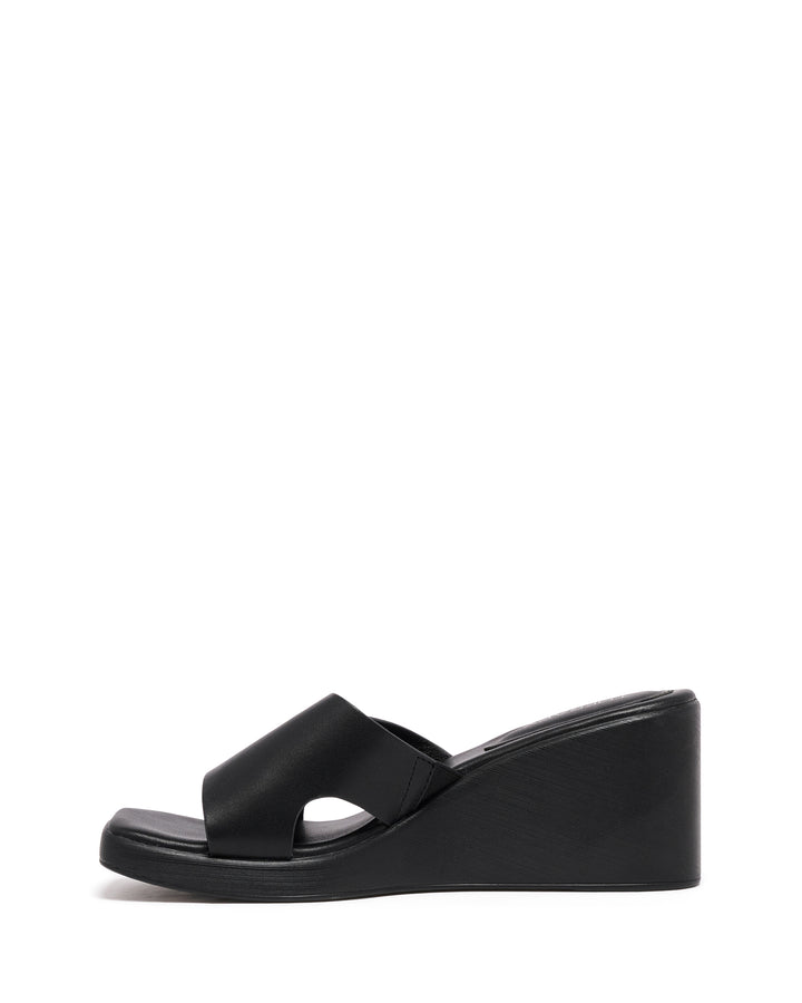 Llola Wedge Black
