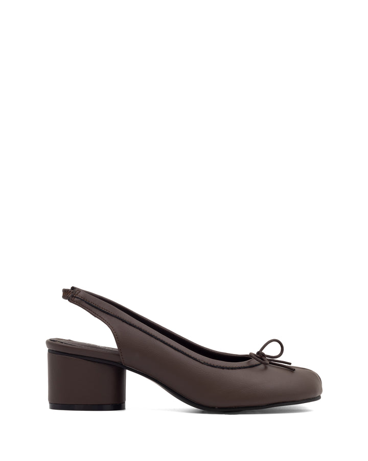 Mochi Tabi Slingback Heel Chocolate *PRE ORDER DUE FOR DISPATCH 15-30 JUNE*