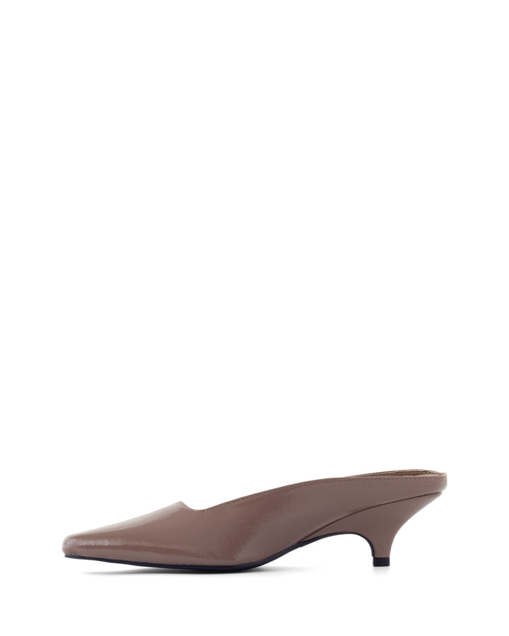 Noho Heel Mocha Crinkled Patent