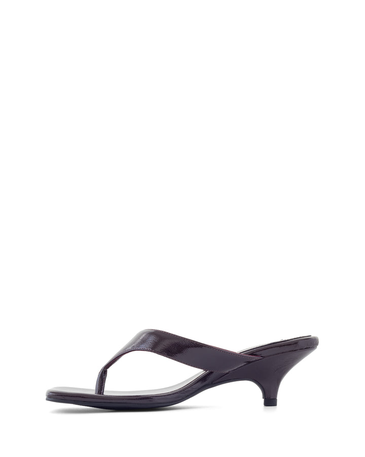 North Thong Heel Port Crinkled Patent