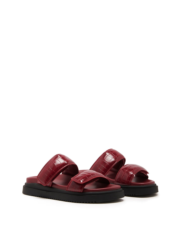 Pivot Flatform Sandal Cherry Croc