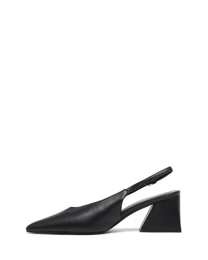 Strike Pump Black