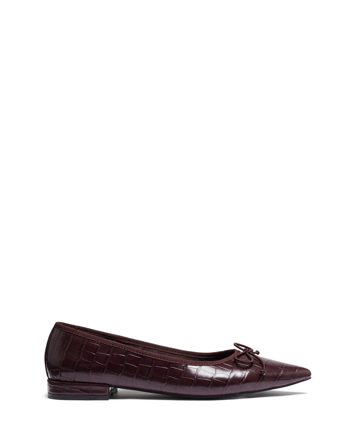 Yazmina Pointed Flat Bordeaux Croc